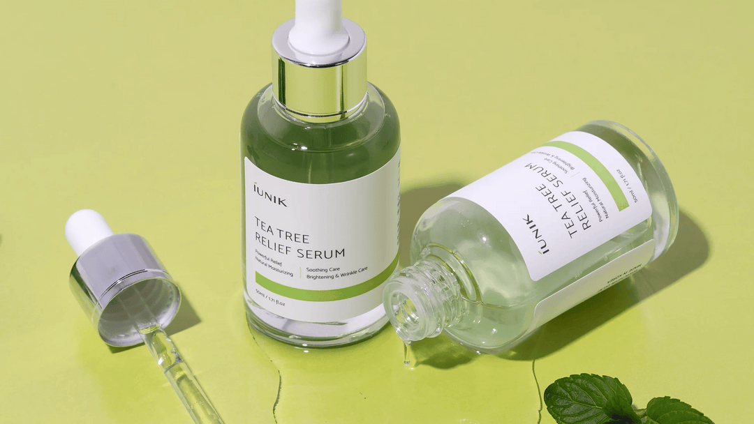 iUNIK Tea Tree Relief Serum är ett lugnande och återfuktande serum som innehåller 67 % tea tree-extrakt och 19,5 % centella asiatica. Perfekt för känslig hud, reducerar rodnad och irritation samtidigt som den återställer hudens balans.