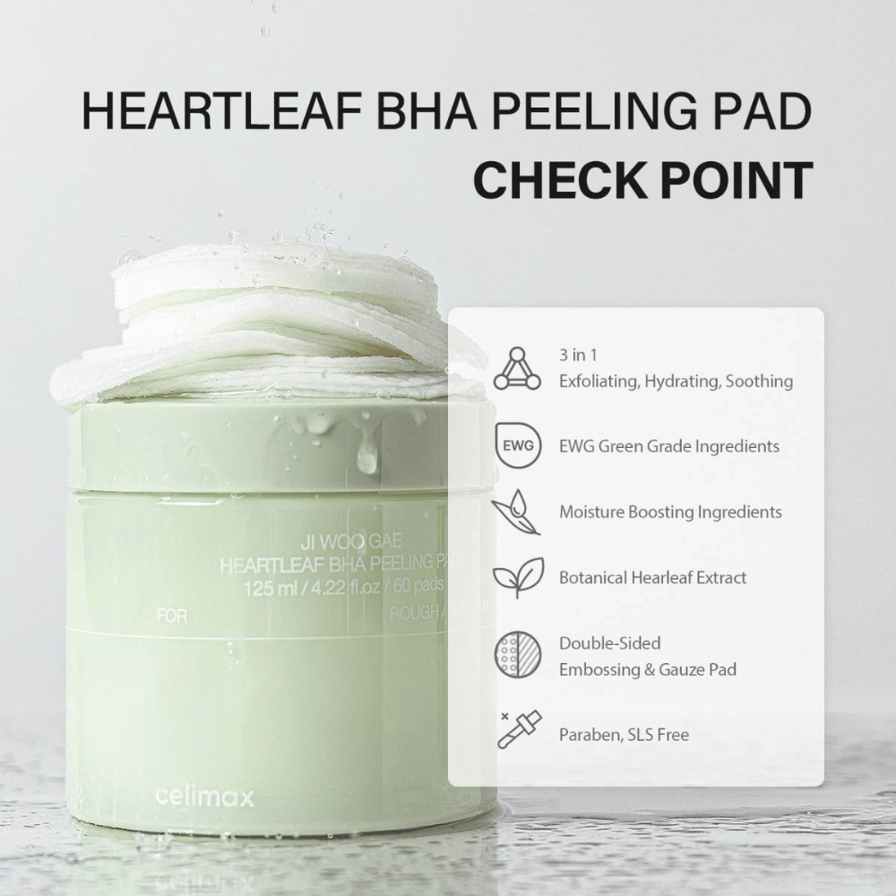 Celimax Ji Woo Gae Heartleaf BHA Peeling Pad är en multifunktionell produkt som exfolierar, återfuktar och lugnar huden. Med en EWG-grön klassificering innehåller den fuktgivande ingredienser och botaniskt hjärtbladsextrakt.